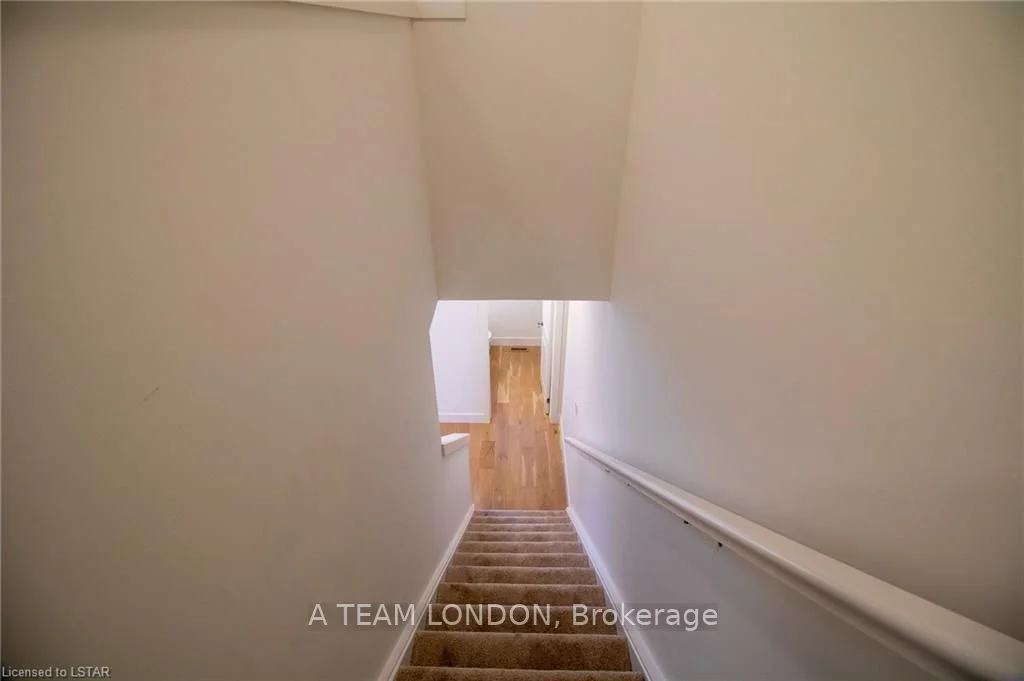 254 EDGEVALLEY Road, London East, ON N5V 5J3
