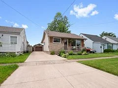 60 Douglas Street, Fort Erie, ON L2A 3W5
