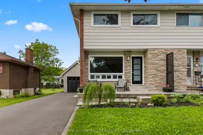 17 Redford Crescent, Stratford, On N5a 1n7