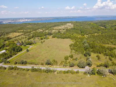301 Chuckery Hill Road E, Prince Edward County, On K0k 2t0