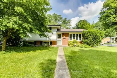 Detached in London East