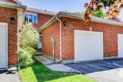 17 Corbett Street, Cambridge, On N1t 1v5