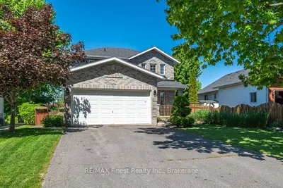 1039 Finch Street, Kingston, On K7p 3c2