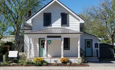 18 Francis Street E, Kawartha Lakes, On K0m 1n0