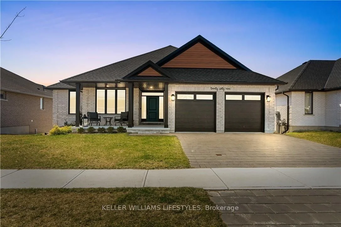 2069 Lockwood Crescent, Strathroy-Caradoc, ON N0L 1W0