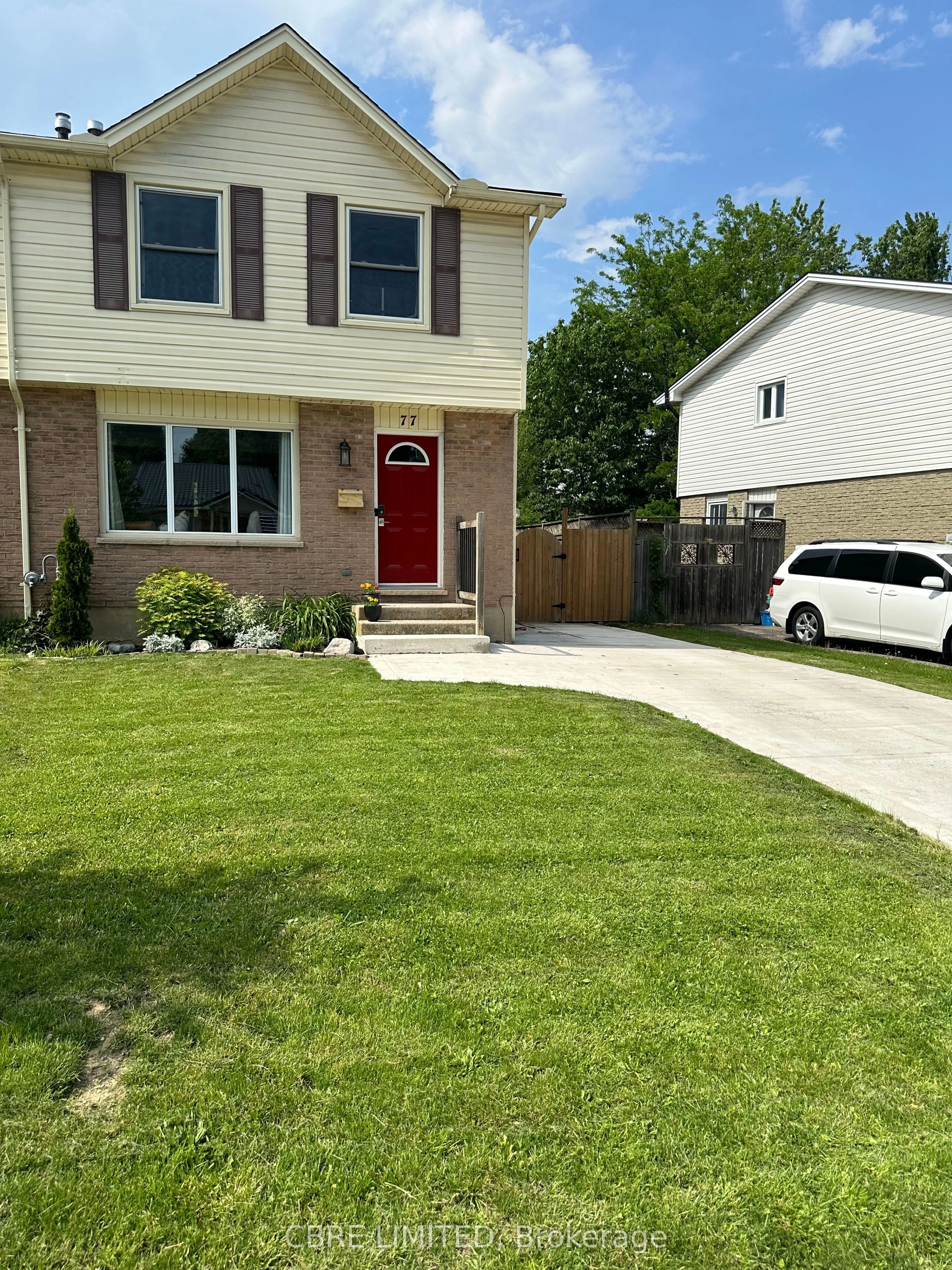77 Pauline Crescent, London South, On N6e 2l2