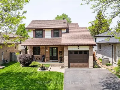 84 Chancton Crescent, London South, On N6e 2y4