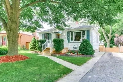 51 Stevenson Avenue, London East, ON N5W 1Y4