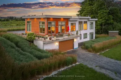 Detached in Prince Edward County