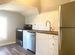 193 Wentworth Street N 3 Flr, Hamilton, On L8l 5v6