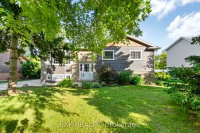 Detached in Lambton Shores