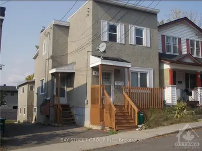 23 Lowrey Street 3, West Centre Town, On K1y 2s5
