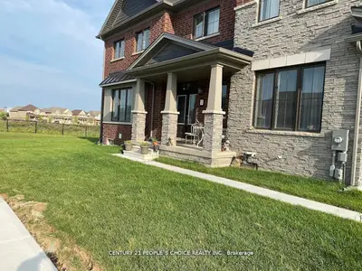Detached in Brantford