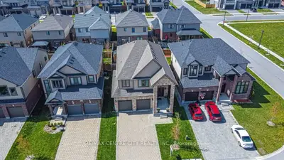 1296 Dyer Crescent N, London North, On N6g 0l8