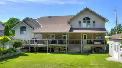 Detached in Wilmot
