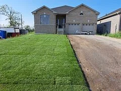 3 Carew Boulevard, Kawartha Lakes, On K9v 0p6