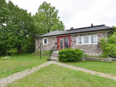 75 St Patrick Street, Kawartha Lakes, On K9v 1r4