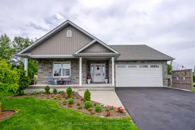 Detached in Cramahe