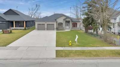 2935 Glanworth Drive, London South, On N6n 1n6