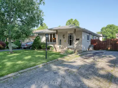 25 Villenueve Crescent E, London East, On N5v 1m7