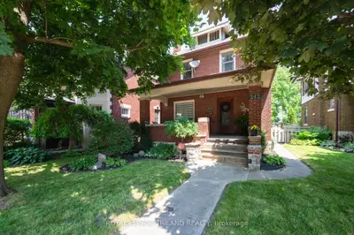 242 Ridout Street S, London South, On N6c 3y4