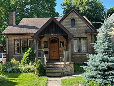 Detached in London East