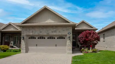 Detached Condo in London North