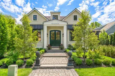 366 Simcoe Street, Niagara-on-the-lake, On L0s 1j0