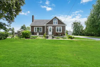 Detached in Chatham-Kent