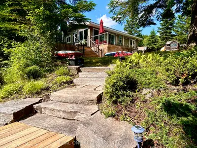 493 Rowanwood Road, Huntsville, On P0b 1m0