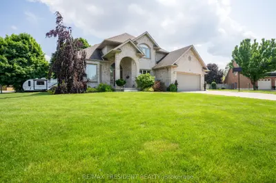 Detached in Chatham-Kent