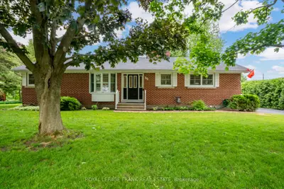 66 St Lawrence Street, South Stormont, On K0c 1m0