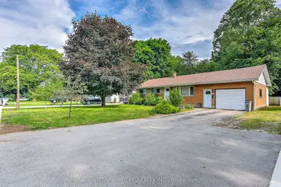 15 Pannell Lane, Strathroy-caradoc, On N7g 2c5