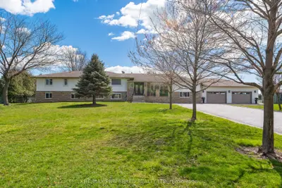 Detached in Amherstburg