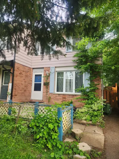219 Brunswick Crescent, London North, On N6g 3l1