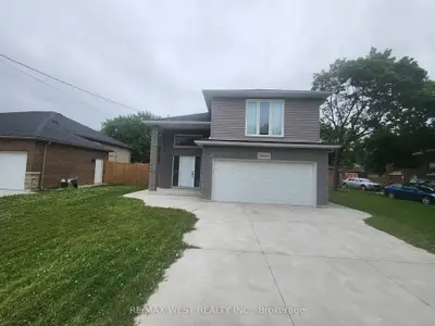 Detached in Windsor