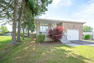 Detached in Hamilton Township