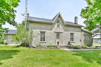 Detached in Tyendinaga