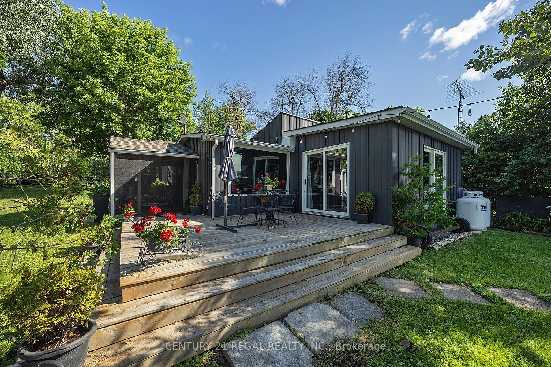 6403 County Rd 9 , Greater Napanee, ON K7R 3K8