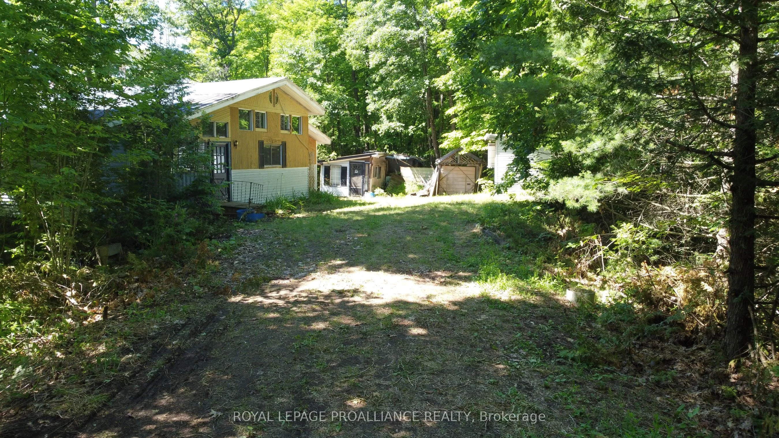 Detached in Frontenac