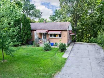 52 Marlborough Avenue, London South, On N5z 3s2