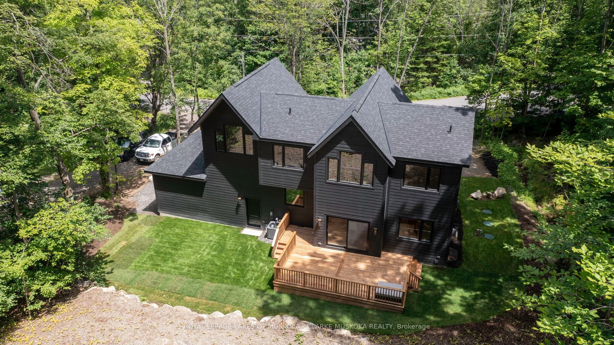 19 Todholm Drive, Muskoka Lakes, On P0b 1j0