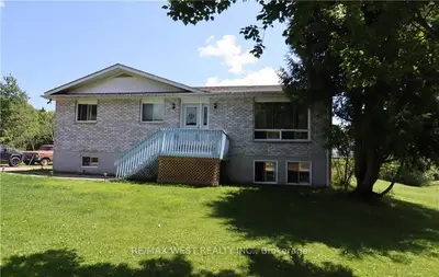 418 Laurier Street, Bonfield, On P0h 1e0