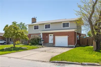 8153 Sarah Street, Niagara Falls, On L2g 6v1