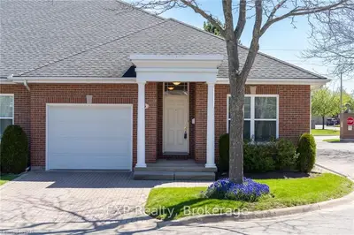 3381 Montrose Road 6, Niagara Falls, On L2e 5s4