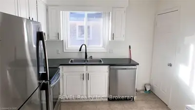 5799 Vine Street Main, Niagara Falls, On L2j 1k8