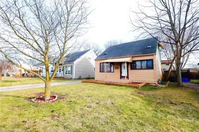 6136 Cadham Street, Niagara Falls, On L2g 3a1