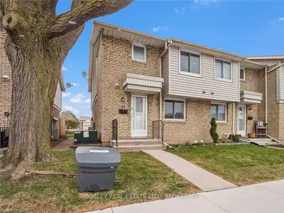 6767 Thorold Stone Road 94, Niagara Falls, On L2j 3w9