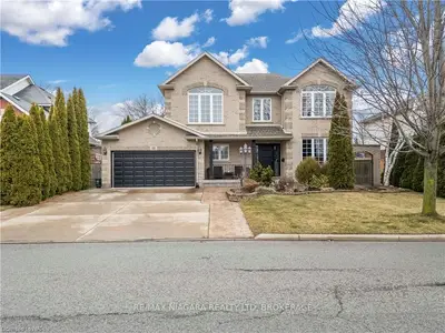 12 Loretta Drive, Niagara-on-the-lake, On L0s 1t0