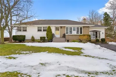 425 Queenston Road, Niagara-on-the-lake, On L0s 1j0